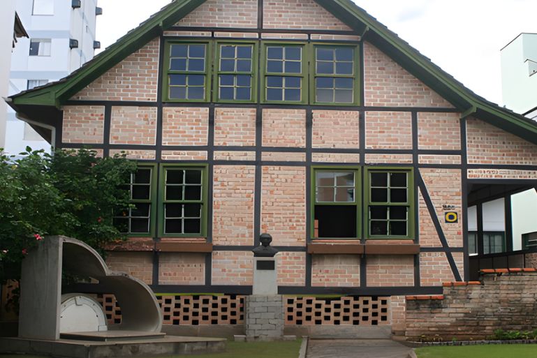 História de Brusque resgata legado do conselheiro que deu nome à cidade