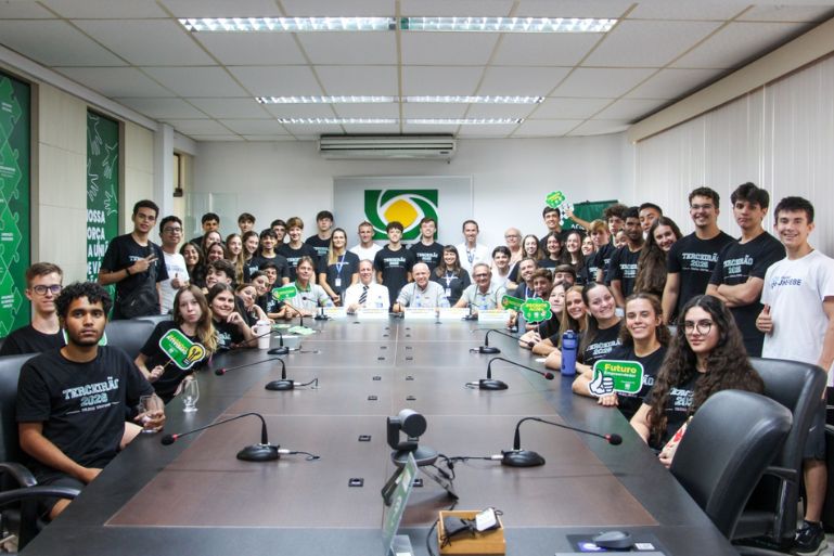 ACIBr recebe visita da primeira turma de alunos do terceirão em 2026