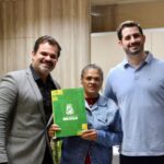 Prefeitura sorteia lotes e garante futuro com mais dignidade a famílias que viviam em área industrial