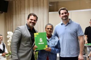 Prefeitura sorteia lotes e garante futuro com mais dignidade a famílias que viviam em área industrial