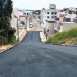 Pavimentação de ruas no Steffen avança com mais de 550 toneladas de asfalto