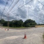 VÍDEO: Fiação arrebentada mobiliza GTB e deixa trecho interdito no bairro Limeira