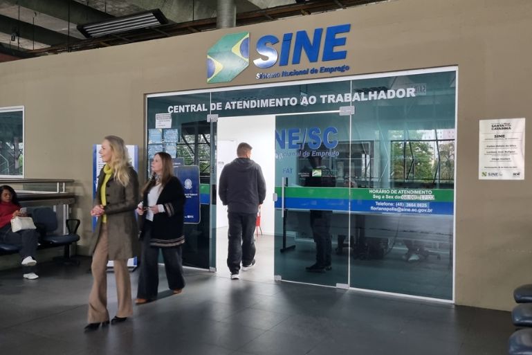 Sine tem mais de 9 mil vagas abertas em Santa Catarina