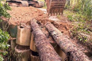 Obras faz intervenção emergencial em ponte de Tomaz Coelho após chuvas