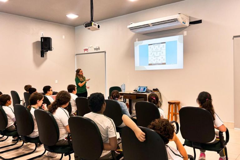 Projeto de compostagem avança com escolas em Brusque