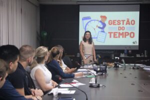 Gestão do tempo é tema de palestra para Núcleo de Cooperativas da ACIBr