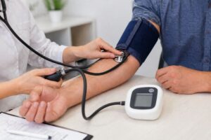 Hipertensão: silenciosa e hereditária, doença pede mudança de hábitos