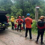 Grupo fica ilhado após cheia de rio e mobiliza resgate em Garuva (SC)