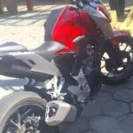 Saída de pista com motocicleta mobiliza socorro em Brusque