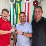 Câmara de Botuverá realiza oficializa doação de veículo à Prefeitura