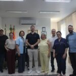 Prefeitura de Brusque recebe comitiva de Cocal do Sul para conhecer modelo de escola cívico-militar