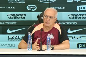 Corinthians anuncia saída de Dorival Júnior