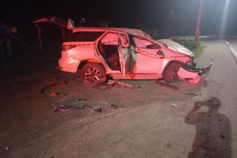Hilux com registro de furto é recuperada após capotamento na BR-470