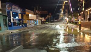 Rompimento de adutora causa vazamentos em dois pontos de Brusque