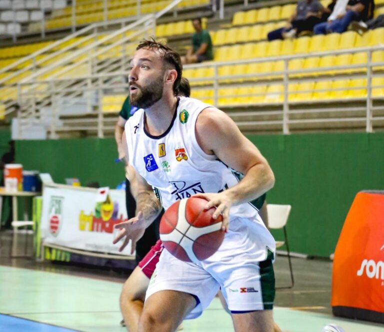 Brusque Basquete vence, garante vice-liderança e avança direto à semifinal da Liga Ouro