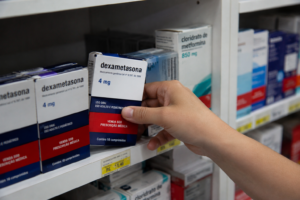 Remédios populares têm venda suspensa pela Anvisa após alerta sanitário