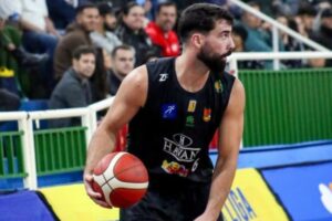Brusque Basquete é derrotado no primeiro jogo da final da Liga Ouro