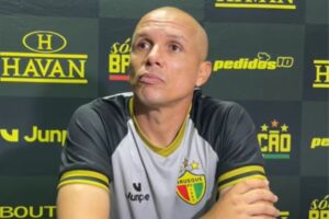 Higo Magalhães valoriza a força mental do Brusque após vitória nos acréscimos