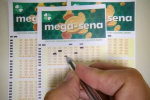 MEGA-SENA: Apostas de Brusque e Guabiruba acertam a quadra do Concurso 3.011
