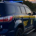 PRF/SC: Passageiro é detido após tocar em partes íntimas de mulher dentro de ônibus