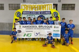Equipe de Brusque é vice-campeã brasileira de handebol