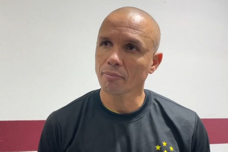 Higo Magalhães pede confiança após primeira derrota do Brusque na Série C