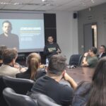 Jovens empreendedores da ACIBr participam de palestra sobre marketing e inovação