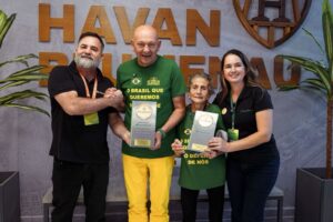 Aos 92 anos, colaboradora da Havan entra para ranking nacional de recordes; VÍDEO