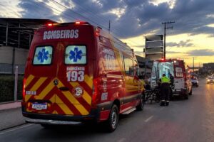 Atualização: trabalhador que caiu de telhado de 6 metros em Brusque é socorrido em estado grave
