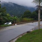 Motorista fica ferido após sair da pista e bater contra poste em Botuverá (SC)