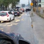 VÍDEO: Óleo na pista mobiliza GTB e Corpo de Bombeiros no bairro São Luiz, em Brusque
