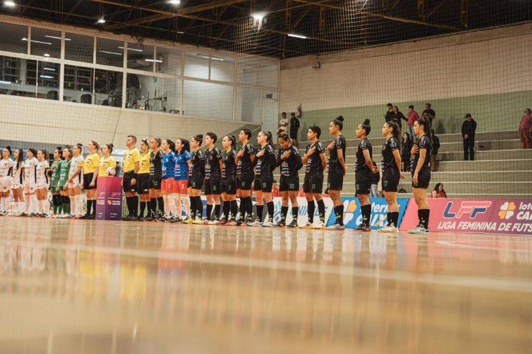 Barateiro Havan goleia a Malgi e segue líder na Liga Feminina