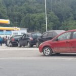 VÍDEO: Dia do Imposto Zero provoca longa fila no posto Havan em Brusque