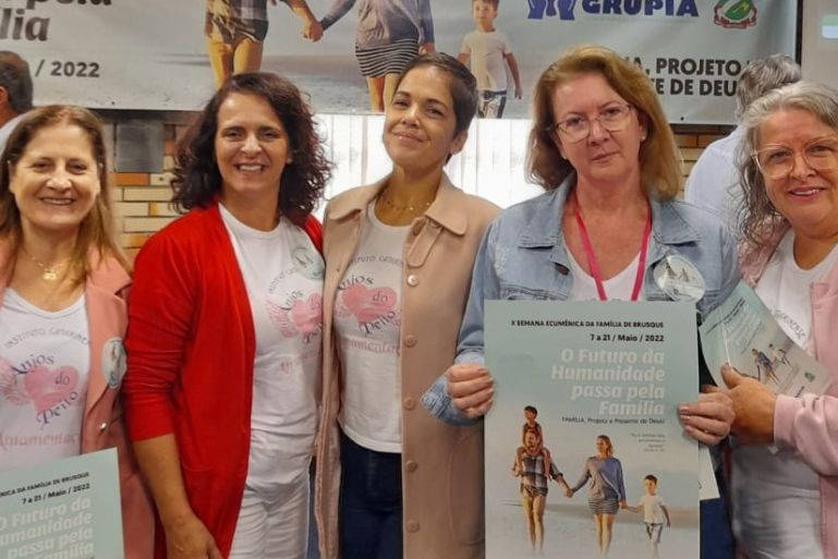Anjos do Peito realiza café voltado ao autocuidado materno
