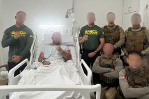 Equipes do GAECO visitam policial ferido durante operação Efeito Colateral