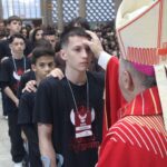 Mais de 300 adolescentes e adultos recebem a Crisma na Paróquia São Luís Gonzaga