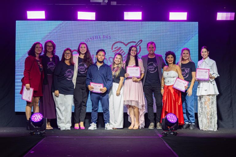 Desfile das Costureiras e dos Costureiros celebra talento, histórias e valorização da profissão