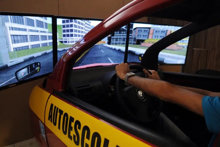 Governo lança sistema para aluno buscar instrutor e autoescola