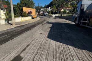 Programa Asfaltaço inicia obras de revitalização viária na Avenida Primeiro de Maio