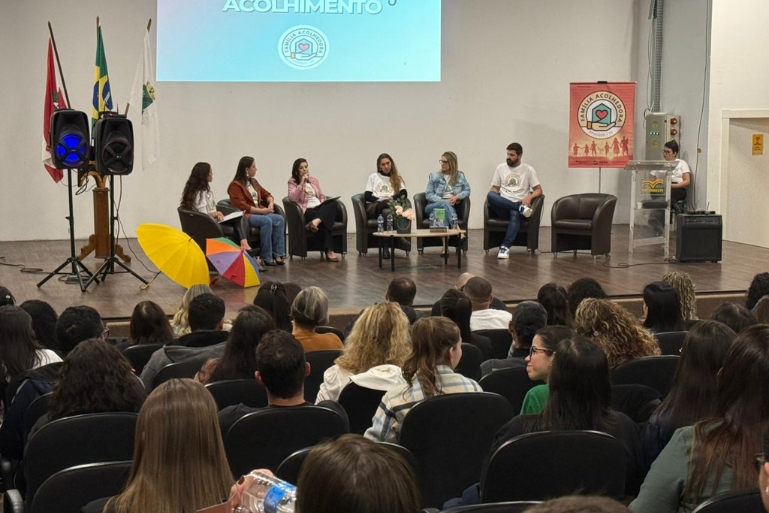 6º Seminário de Família Acolhedora promove diálogos sobre acolhimento em Brusque