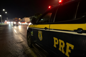 Duas jovens morrem após saída de pista na BR-101, em Barra Velha