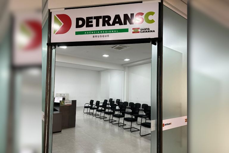 Detran de Brusque terá atendimento em horário especial no dia do jogo do Brasil