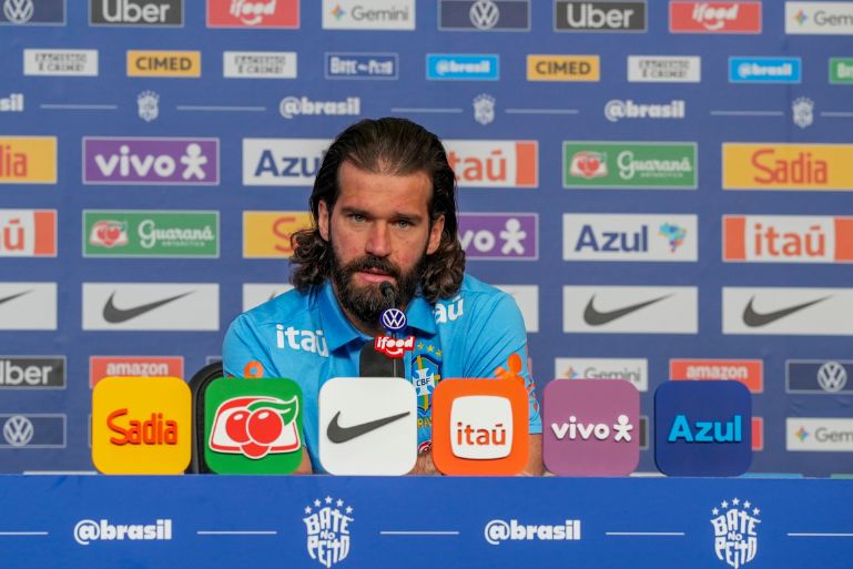 Alisson elogia Ancelotti e fala sobre ambiente na Seleção