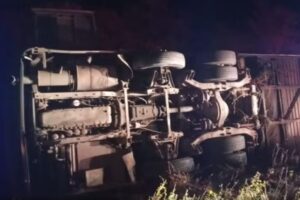 Capotamento de ônibus deixa sete mortos no Ceará