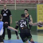 Basquete adulto tem noite de placares elásticos nos Jogos Comunitários de Brusque