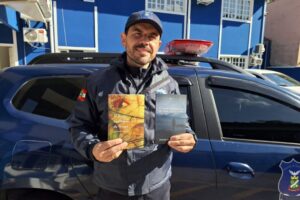 Agente da GTB transforma vivências no trânsito em inspiração para livros