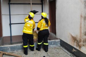 Homem fica ferido após queda de elevador em empresa de Gaspar