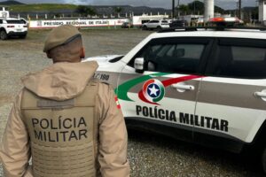 PM cumpre mandado de prisão na Rodovia Antônio Heil, em Itajaí