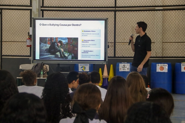 Combate ao bullying é tema de ação educativa na EEF Rio Branco