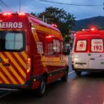 Motociclista morre após colidir contra poste em Blumenau